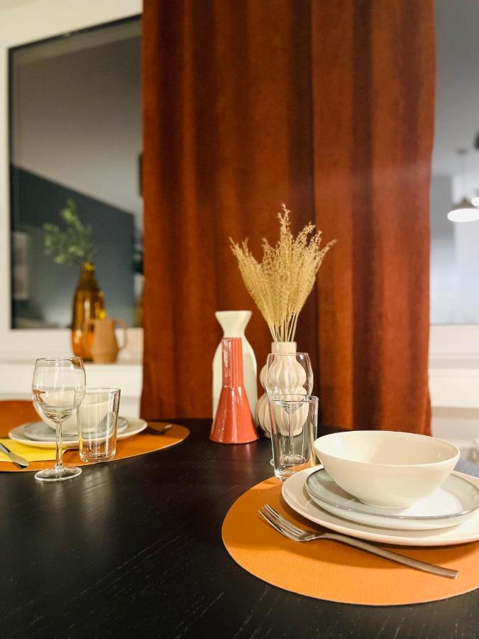 Klassen Stay - Exklusives Apartment Am Hbf - Kueche, Netflix, Kingsizebett Koblenz  Ngoại thất bức ảnh