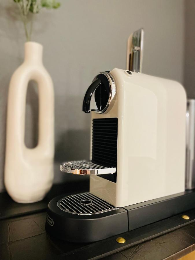 Klassen Stay - Exklusives Apartment Am Hbf - Kueche, Netflix, Kingsizebett Koblenz  Ngoại thất bức ảnh